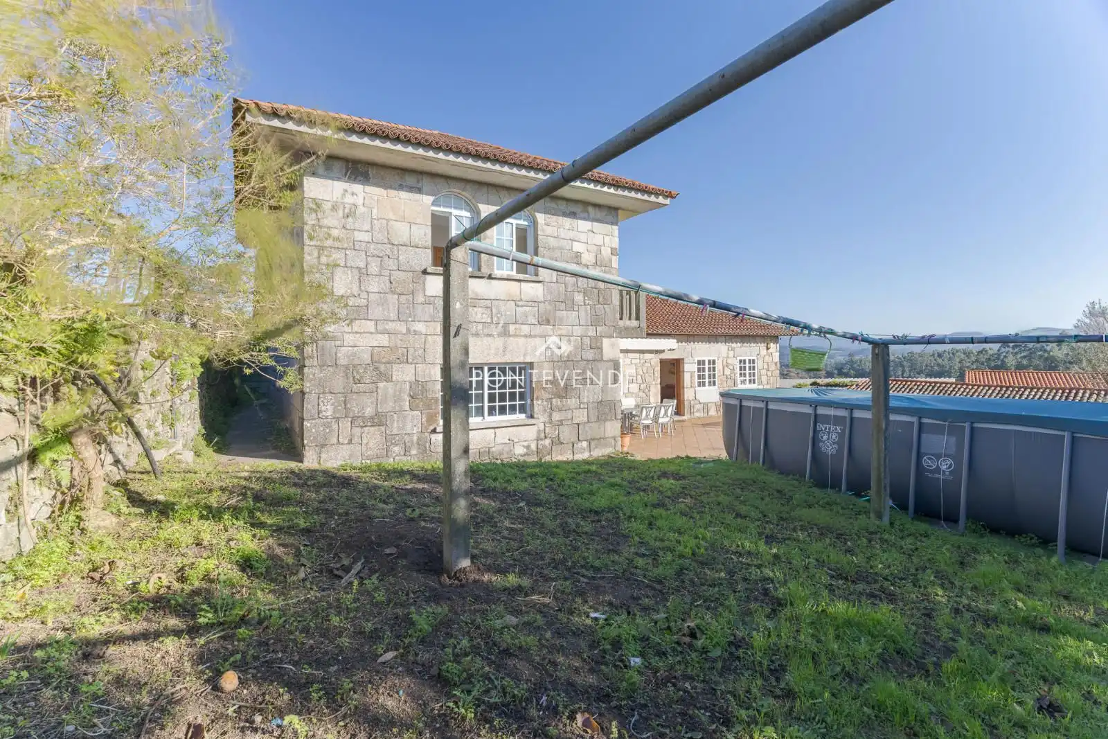 Exterior view of Houses for sale in Vilanova de Arousa  with Heating, Terrace and Swimming Pool