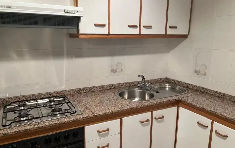 Cuina de Pis en venda en Noia amb Moblat