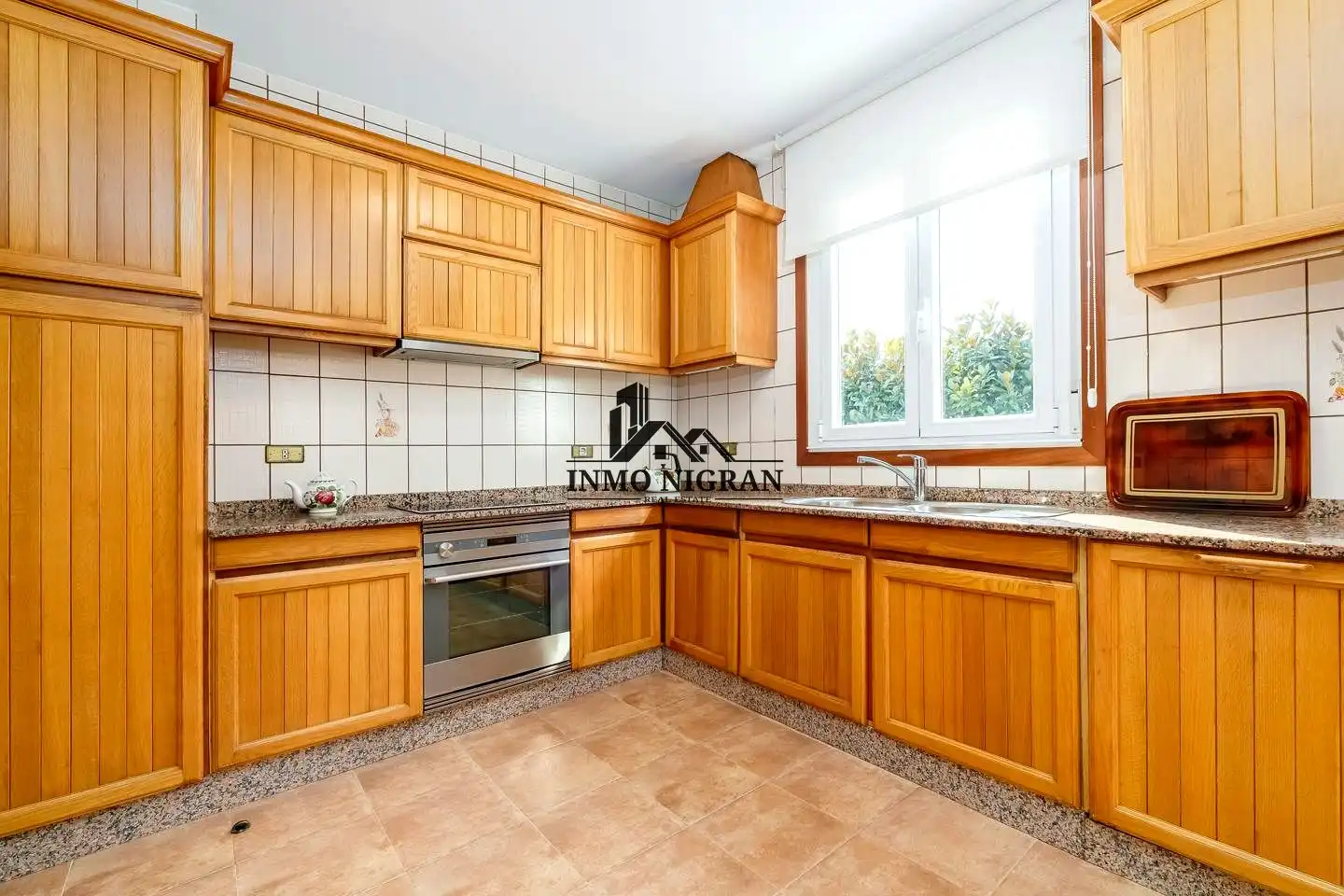 Kitchen of Houses for sale in Vigo   with Private garden, Terrace and Storage room