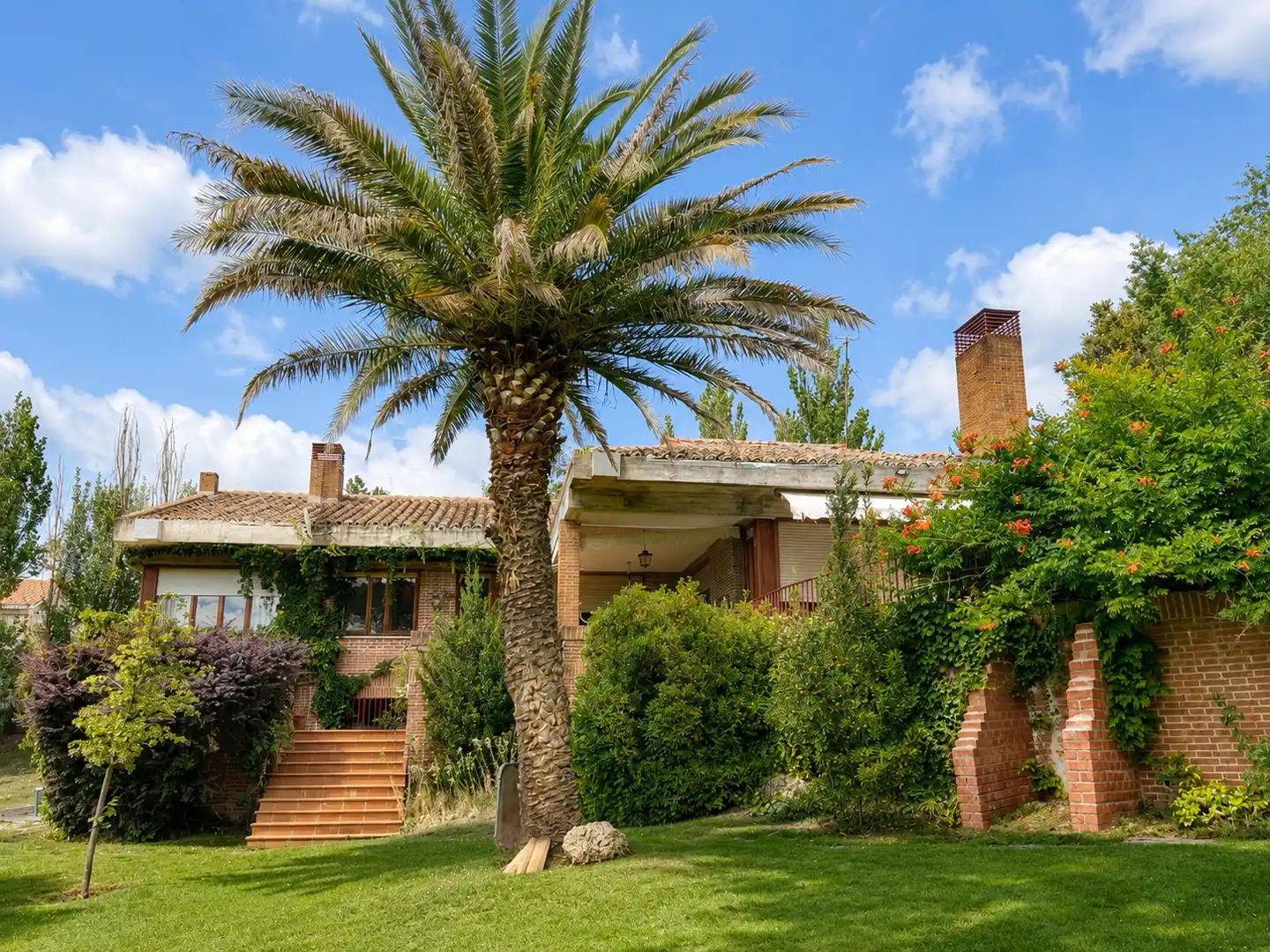 Exterior view of Houses for sale in Madrid  with Heating, Private garden and Parquet flooring