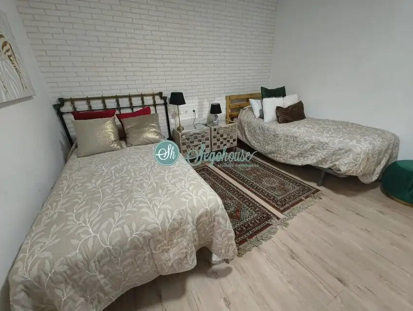 Bedroom of Houses for sale in Segovia  with Heating