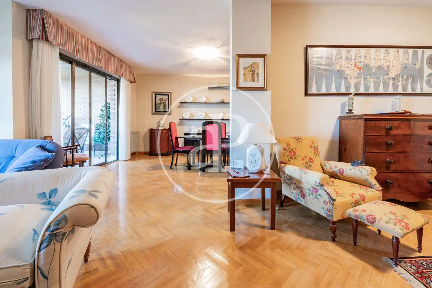 Living room of Flat for sale in Madrid  with Heating, Terrace and Storage room