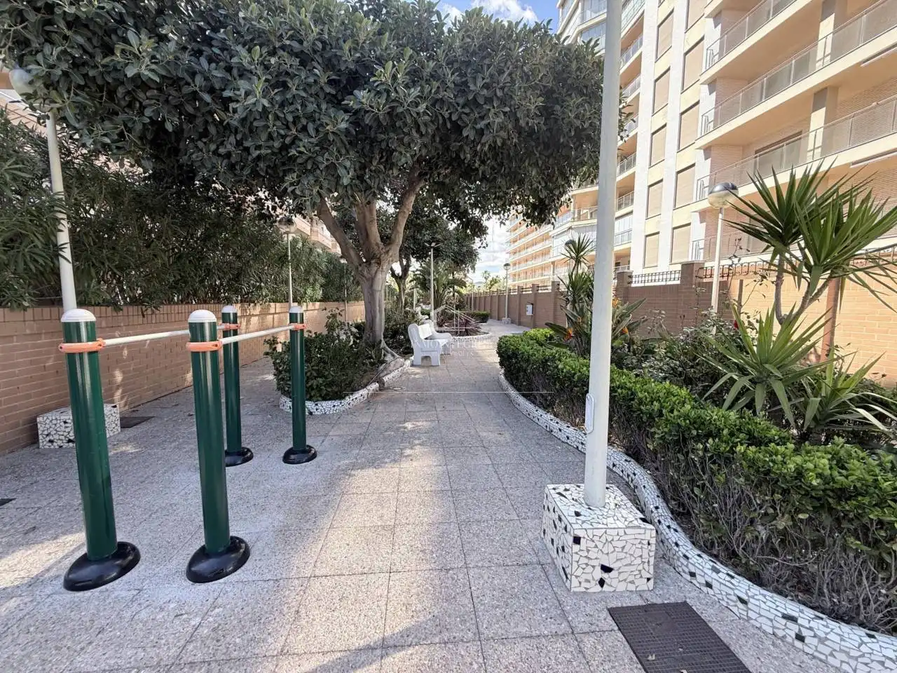Aparcament de Apartament en venda en Oropesa del Mar / Orpesa amb Aire condicionat, Terrassa i Moblat