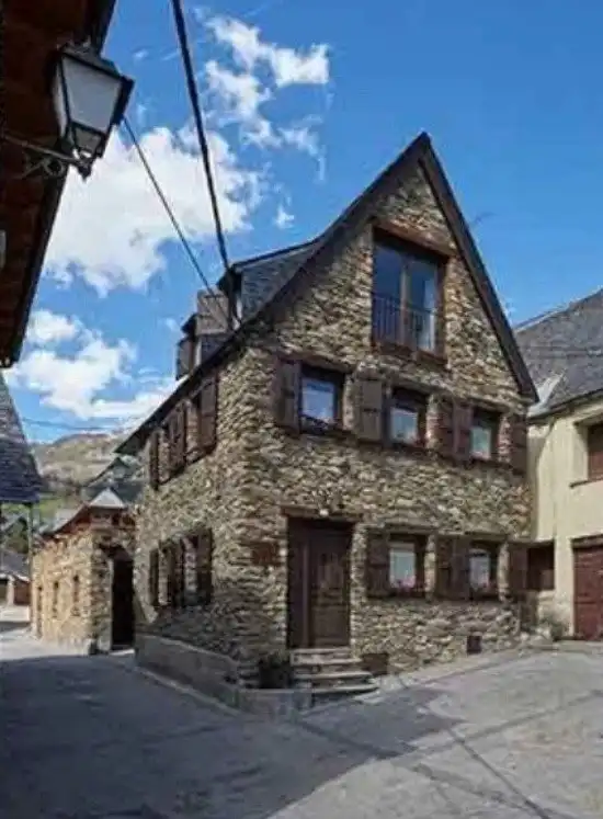 Exterior view of Houses for sale in Naut Aran