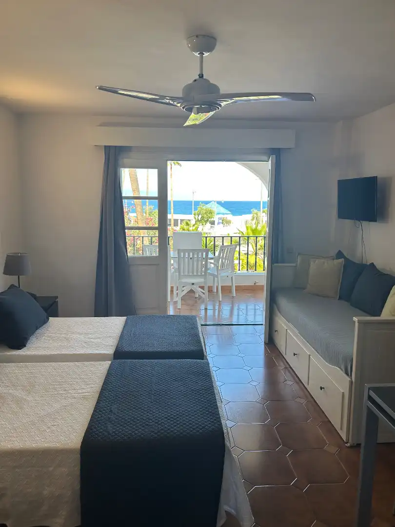 Dormitori de Apartament en venda en Adeje amb Terrassa, Moblat i Forn