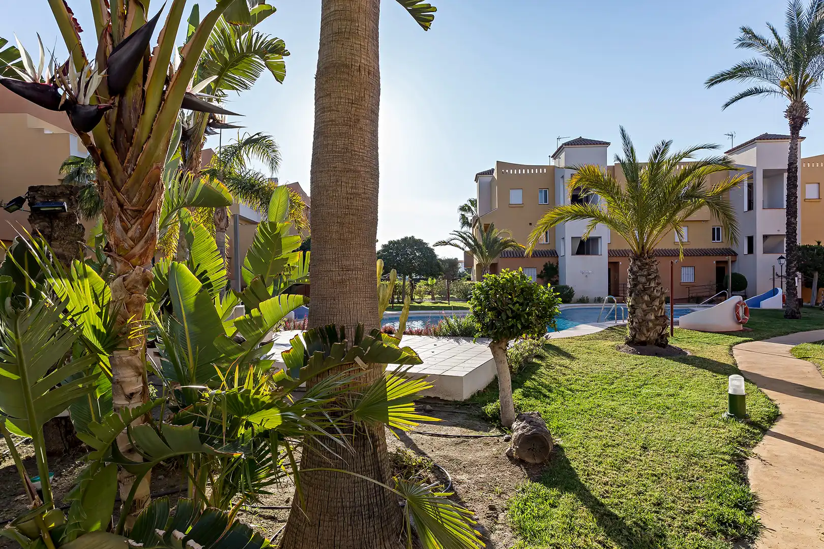 Vista exterior de Planta baixa en venda en Vera amb Aire condicionat, Terrassa i Piscina comunitària