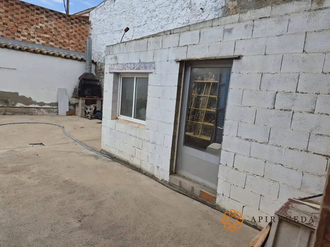 Houses for sale in Calle Mayor, 18, Cinco Olivas
