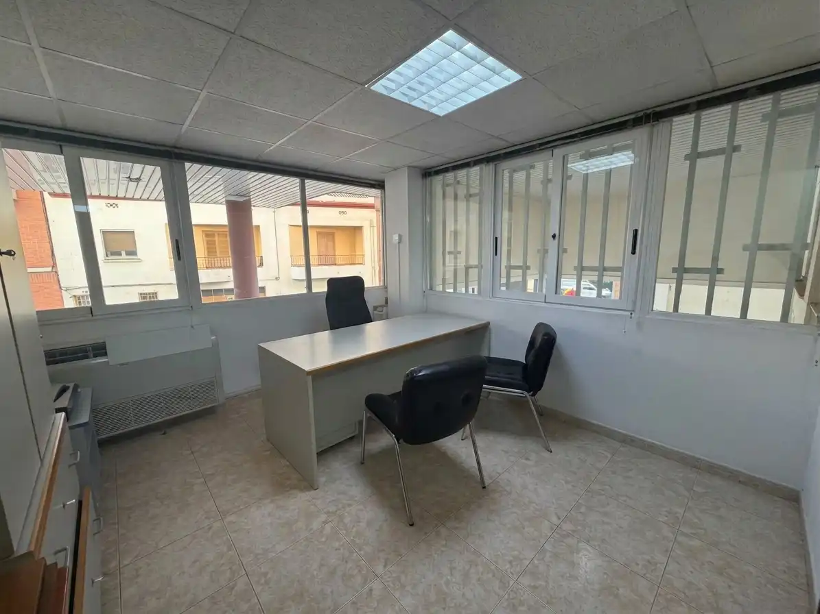 Local comercial en venda a Carrer del Sant Crist 27-29, imagen 4