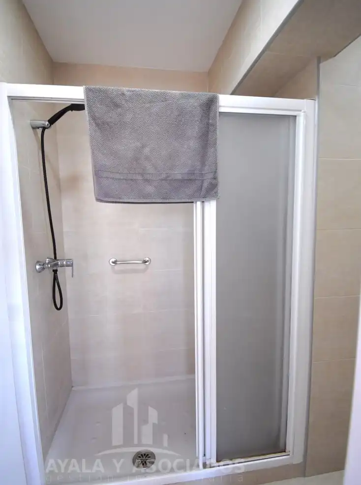 Baño de Piso en venta en Cartagena con Aire acondicionado, Calefacción y Balcón