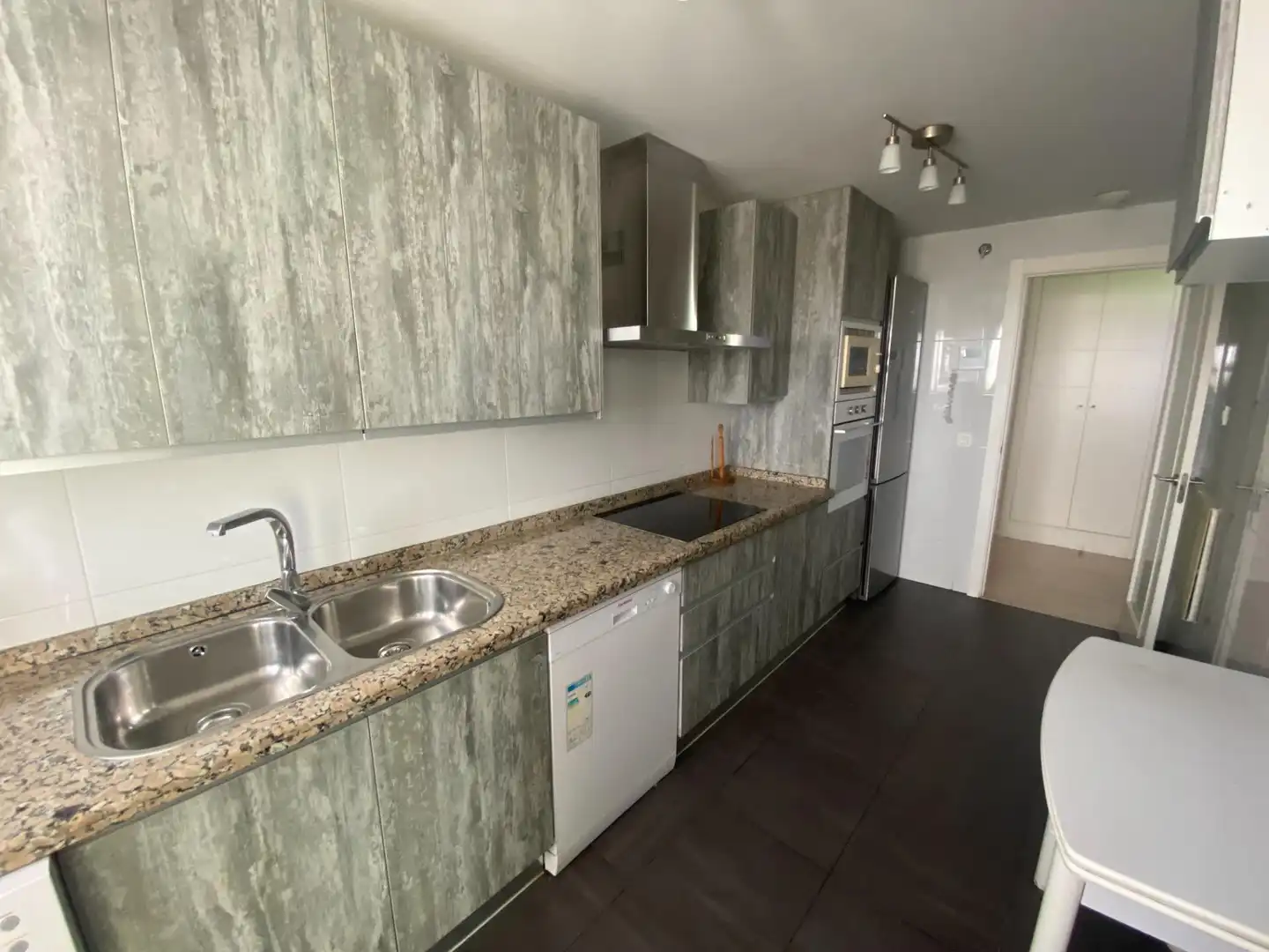 Cocina de Piso en venta en Sanlúcar de Barrameda con Aire acondicionado, Jardín privado y Terraza