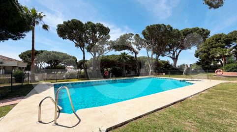 Foto 4 de Piso en venta en Pasaje Olivo de Calypso, 121, Calahonda, Mijas
