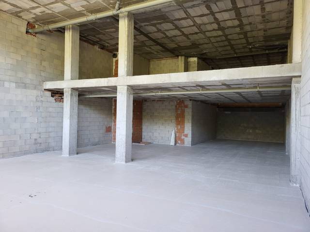 Local comercial en Alquiler en Garbinet - Parque de las Avenidas