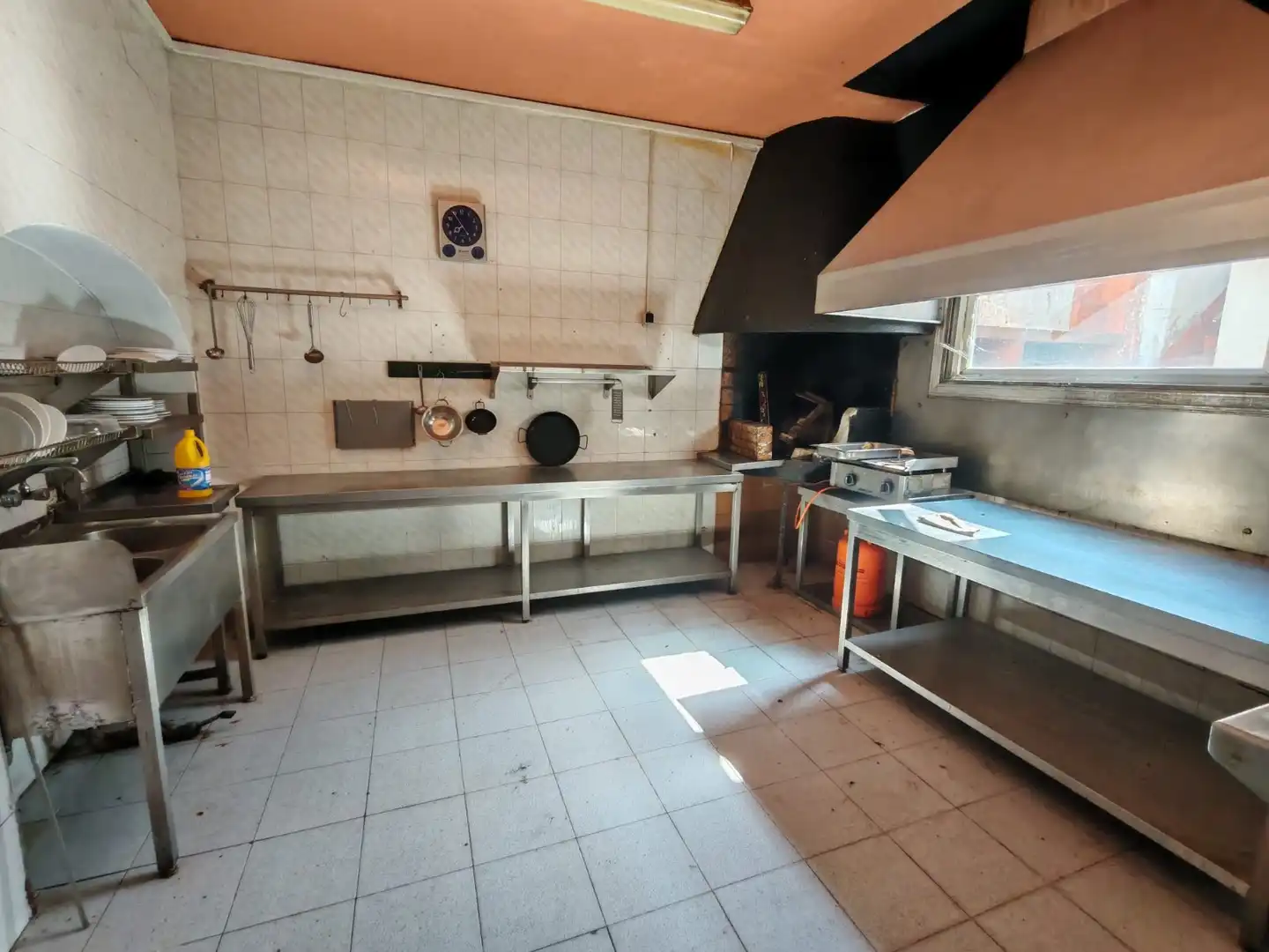 Cocina de Local en venta en Lliçà d'Amunt con Aire acondicionado, Calefacción y Terraza