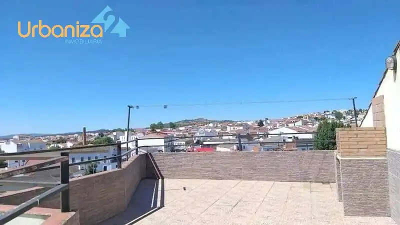 Vista exterior de Ático en venta en Fregenal de la Sierra con Aire acondicionado, Terraza y Trastero