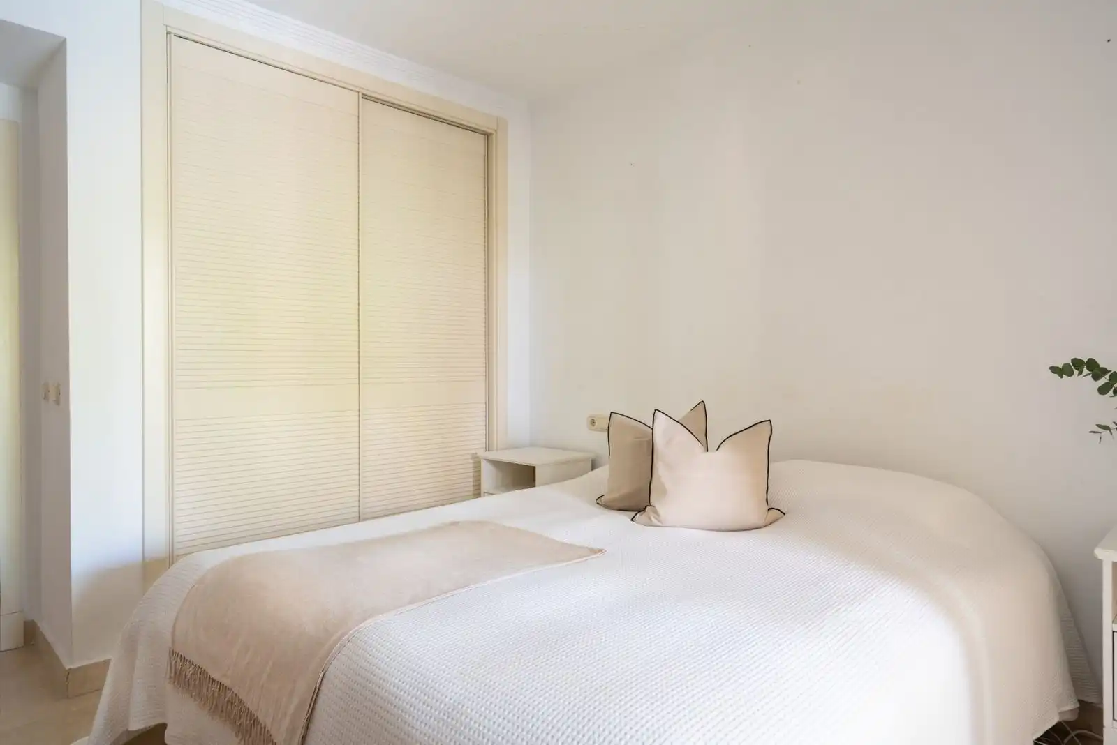Dormitori de Apartament en venda en Marbella amb Aire condicionat, Terrassa i Traster