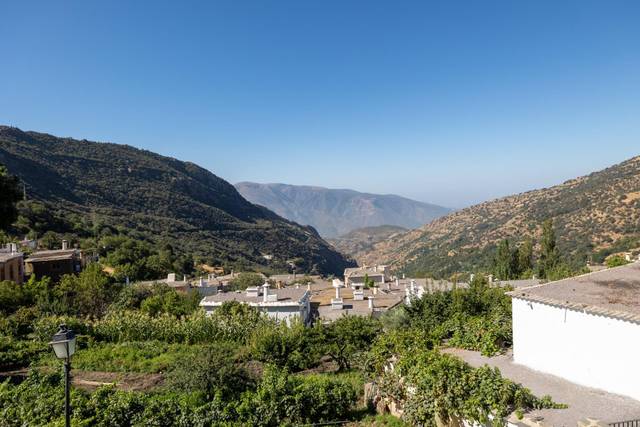 Casa adosada en Venta en Bubión