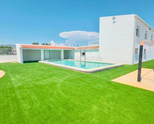 Swimming pool of House or chalet to rent in Crevillent