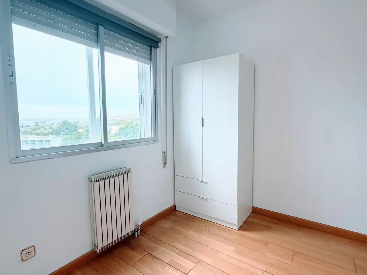 Bedroom of Flat for sale in Coslada  with Air Conditioner, Heating and Storage room