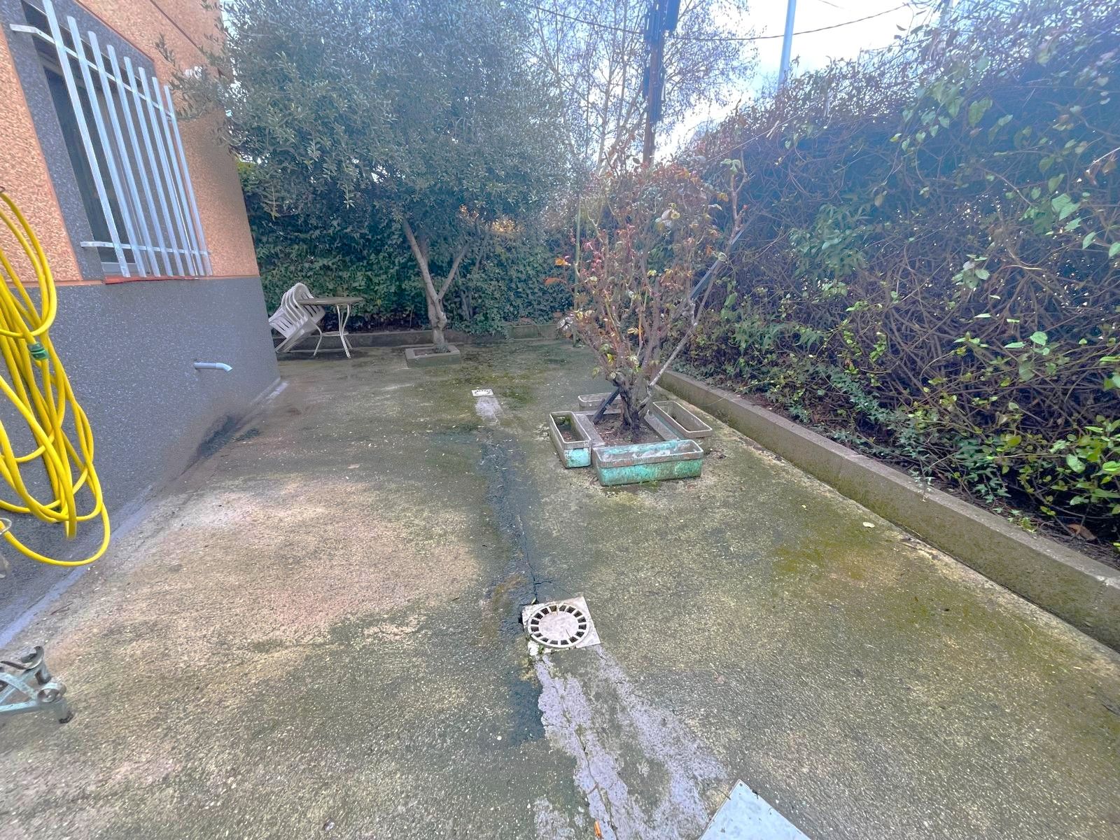 Garden of Single-family semi-detached for sale in  Madrid Capital  with Air Conditioner, Heating and Private garden