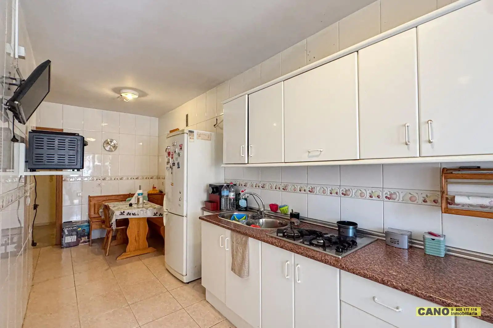 Cocina de Piso en venta en Roquetas de Mar con Terraza, Trastero y Piscina