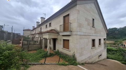 Foto 2 de Casa adosada en venda a Calle Do Electrico, 5, Moaña, Pontevedra
