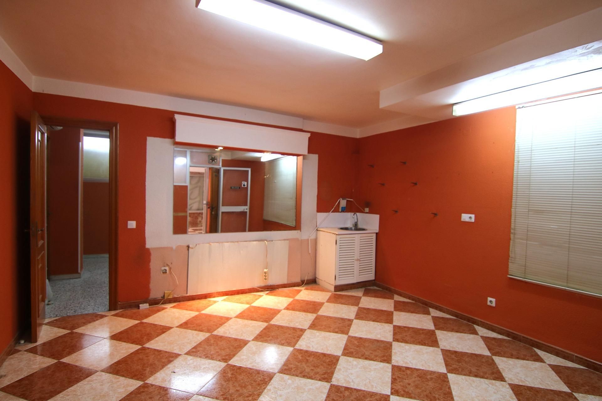 Kitchen of Premises for sale in Coín