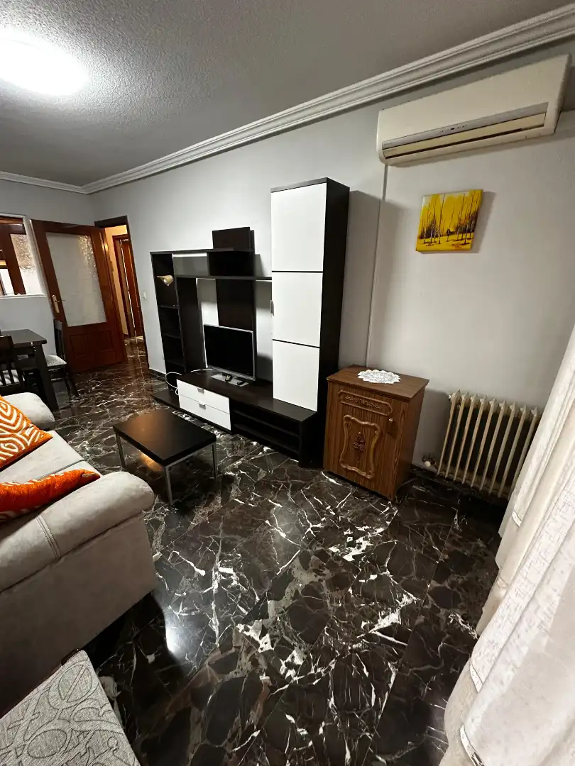 Apartment with terrace to rent in Calle Fuente del Alamillo Nº 3, imagen 3