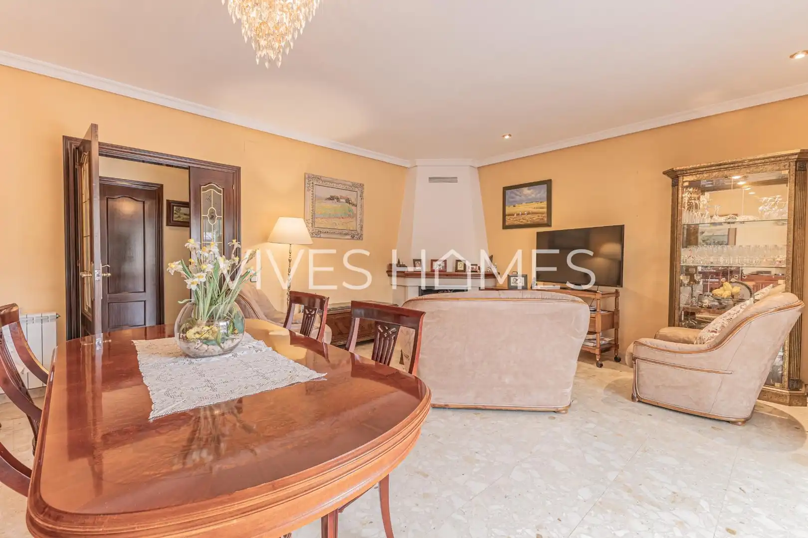 Sala de estar de Casa adosada en venta en Arenys de Mar con Calefacción, Terraza y Trastero