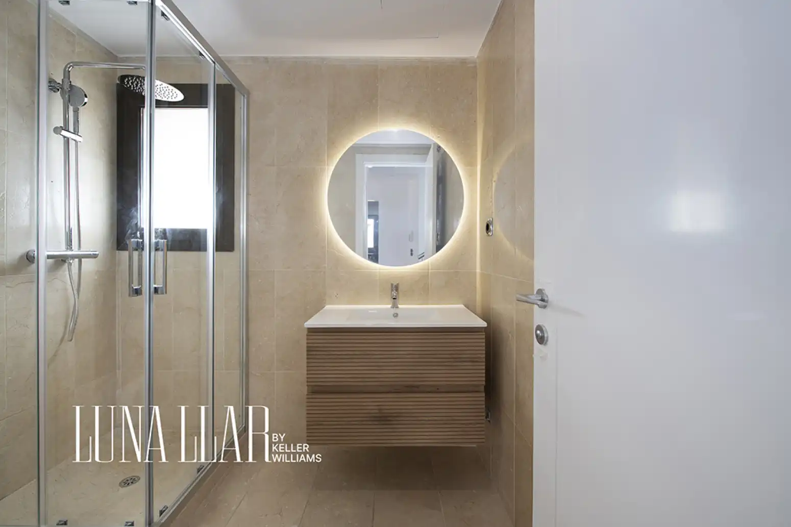 Bathroom of Houses for sale in Sitges  with Private garden and Balcony
