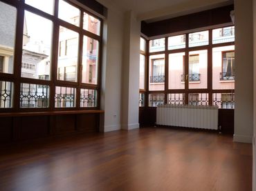 Piso con ascensor en venta en san prudencio
