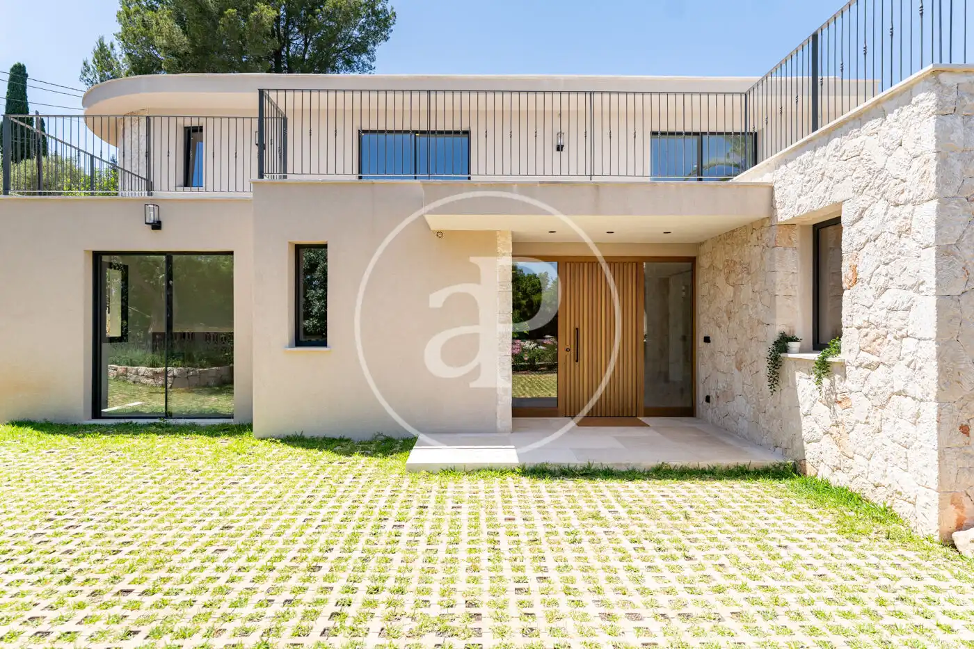 Vista exterior de Pis en venda en Calvià amb Aire condicionat, Calefacció i Jardí privat