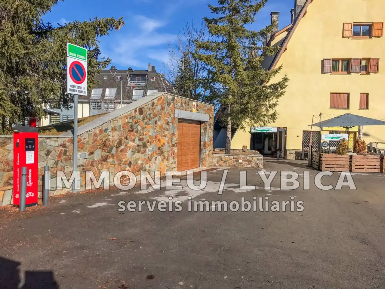 Pis en venda a Avenida SUPERMOLINA, La Molina