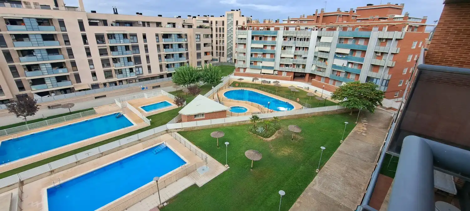 Piscina de Piso en venta en Los Olivos