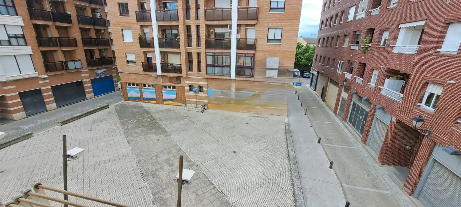 Parking de Piso en venta en Huesca con Calefacción, Terraza y Trastero