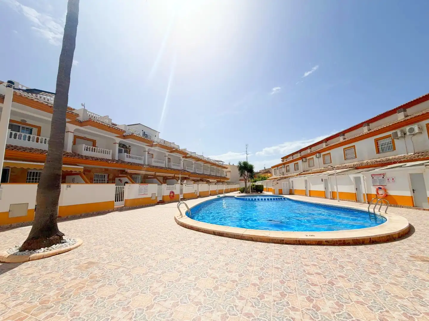 Piscina de Casa o xalet en venda en Los Alcázares amb Aire condicionat, Terrassa i Traster