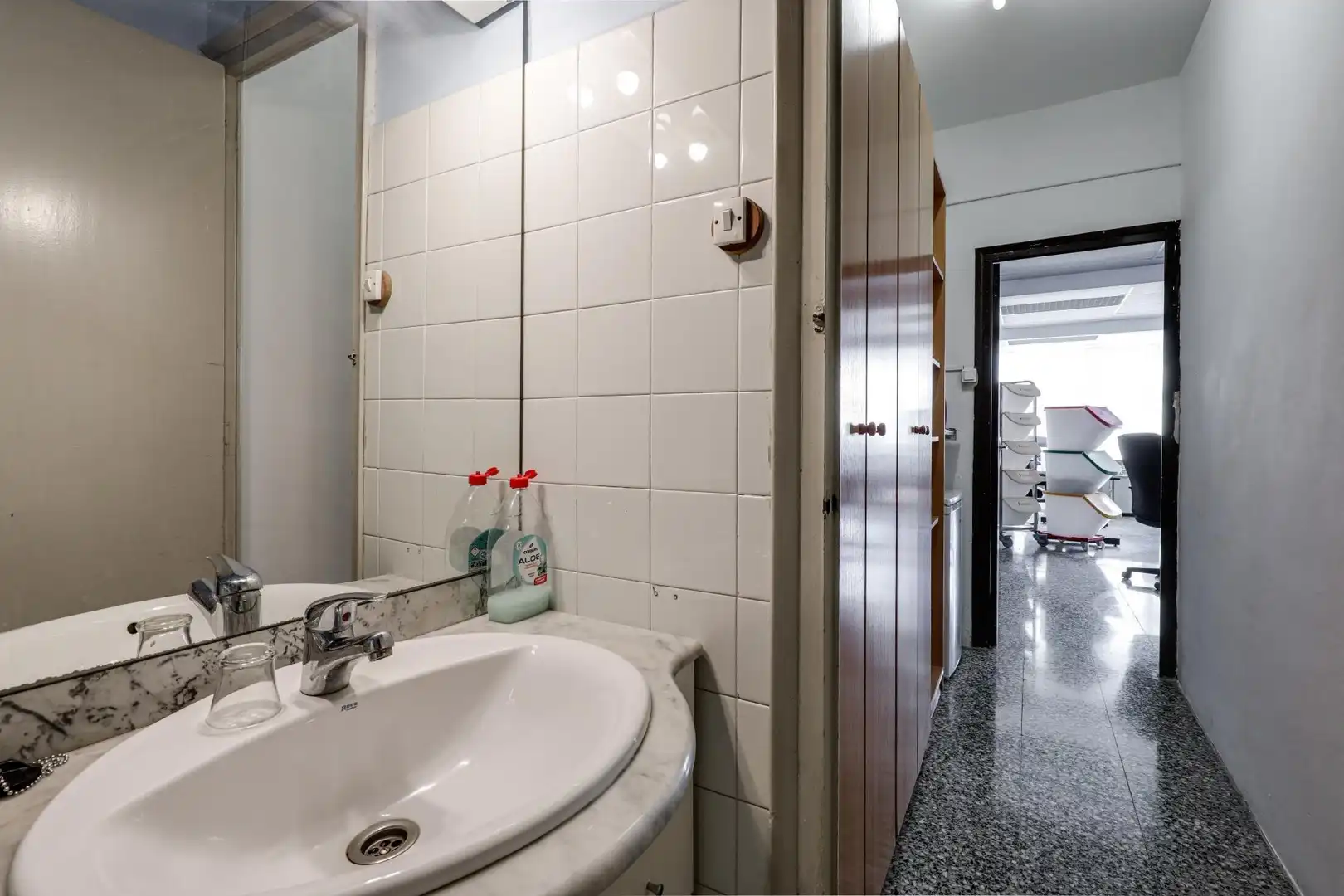 Bathroom of Office for sale in Barcelona  with Heating