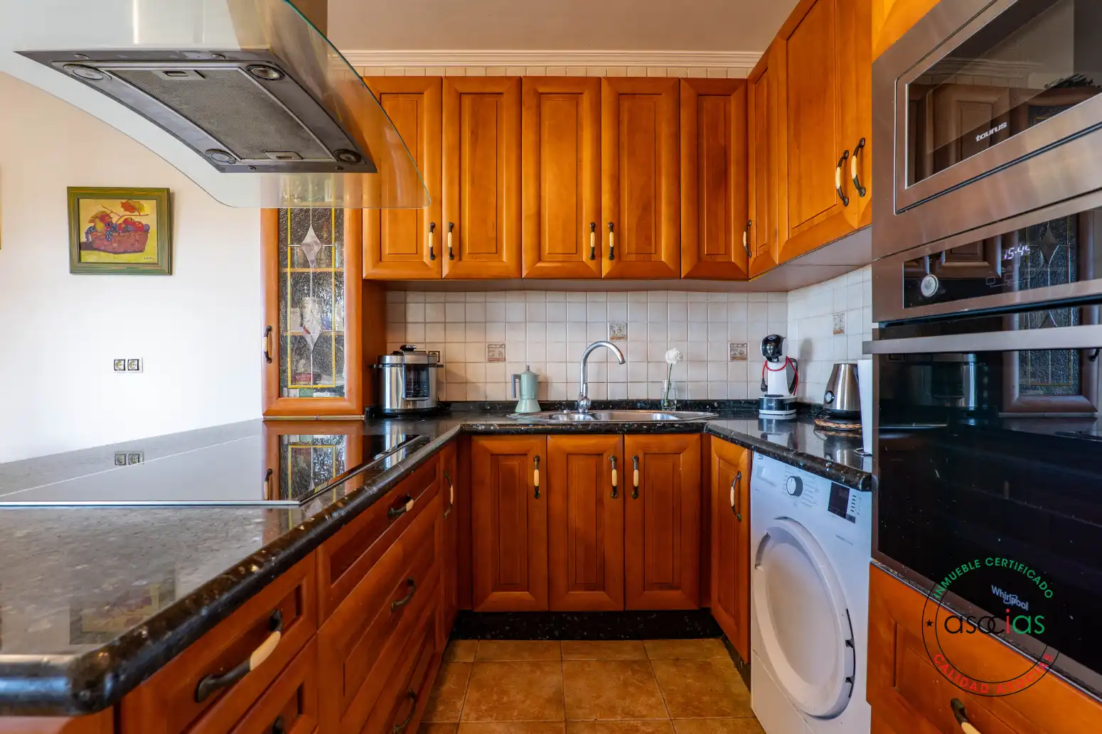 Cuina de Casa o xalet en venda en Gijón  amb Calefacció, Parquet i Terrassa