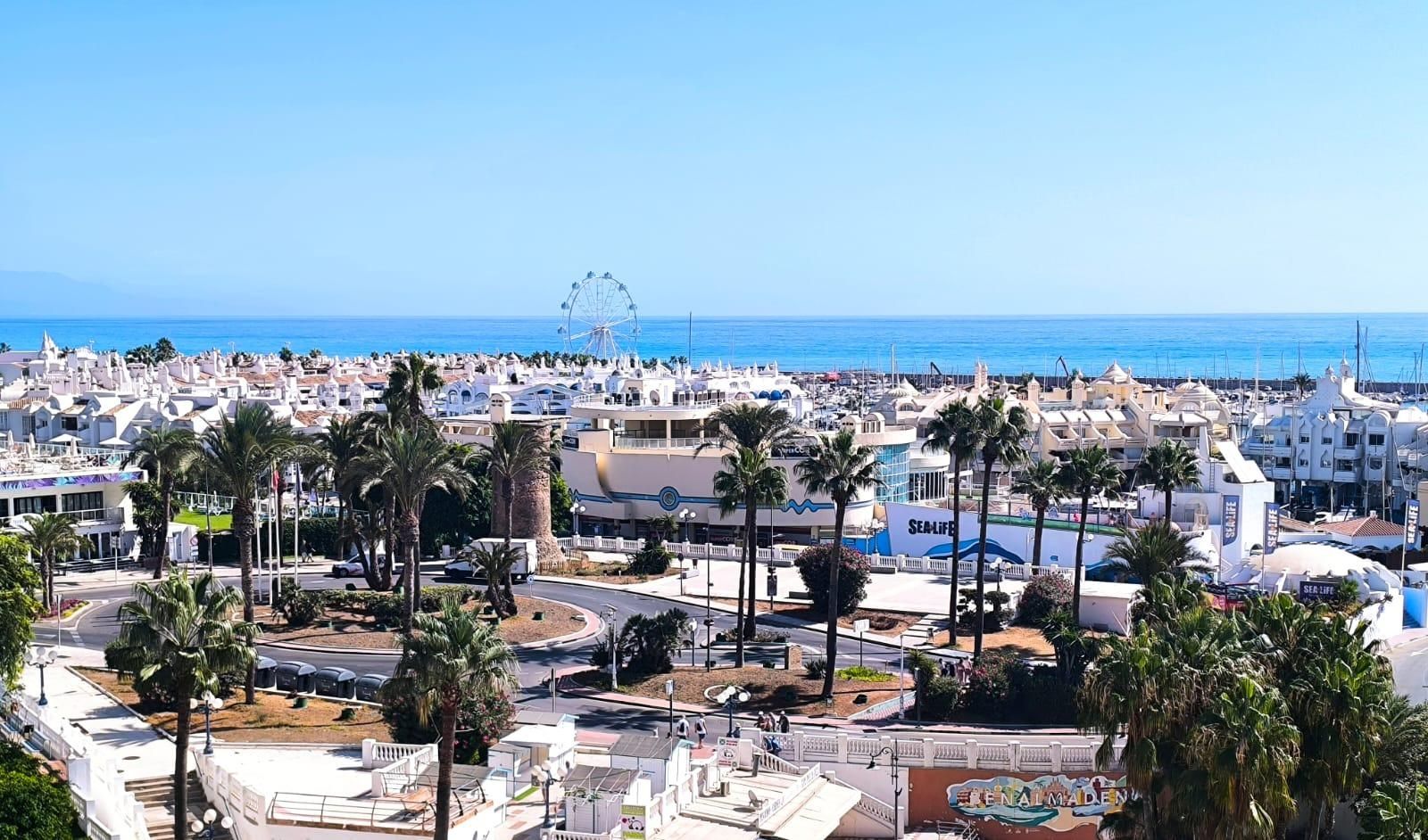 Vista exterior de Estudi en venda en Benalmádena amb Terrassa