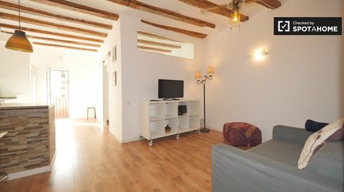 Apartamento de 2 dormitorios en alquiler en El Raval, Barcelona