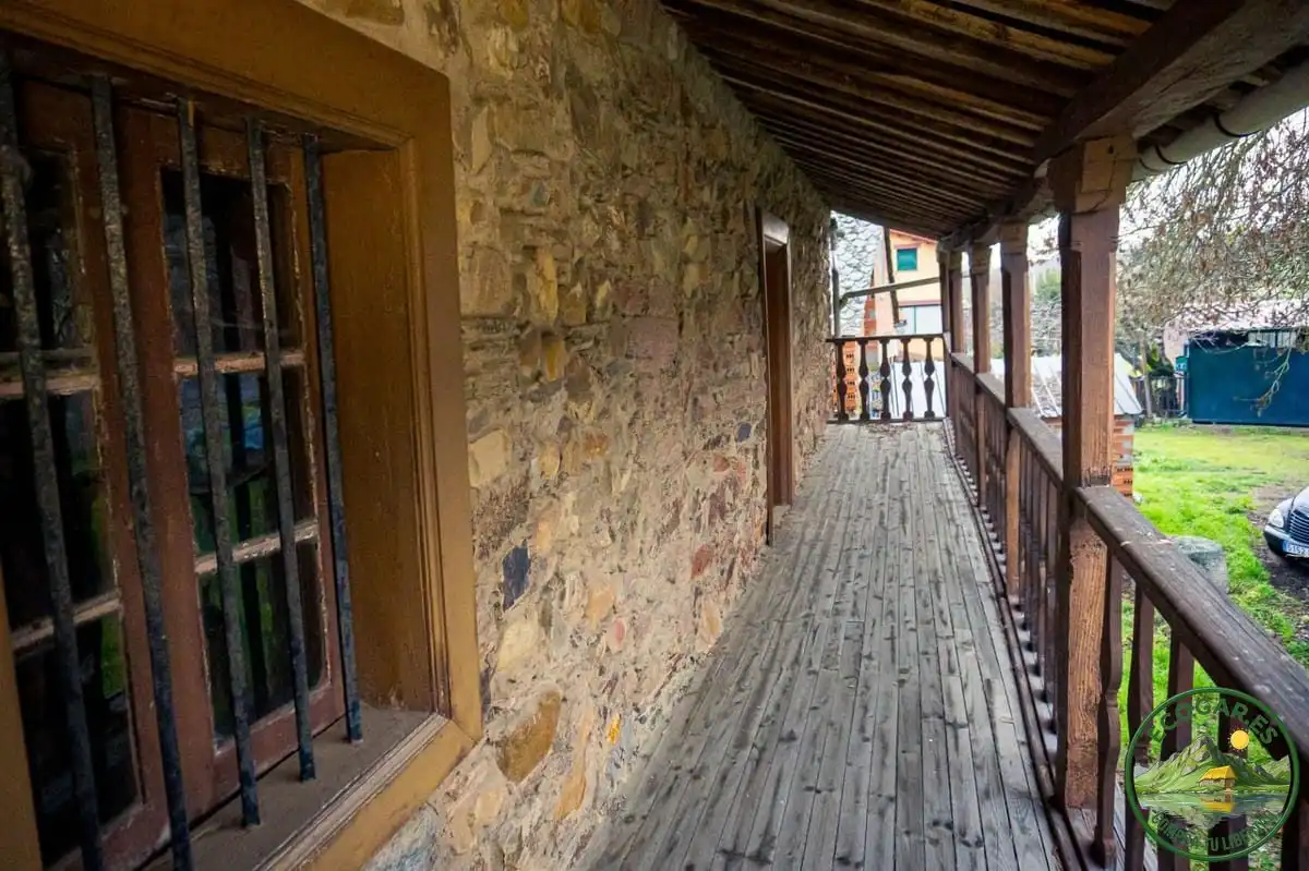 Vista exterior de Casa o chalet en venta en Castropodame con Calefacción, Jardín privado y Parquet