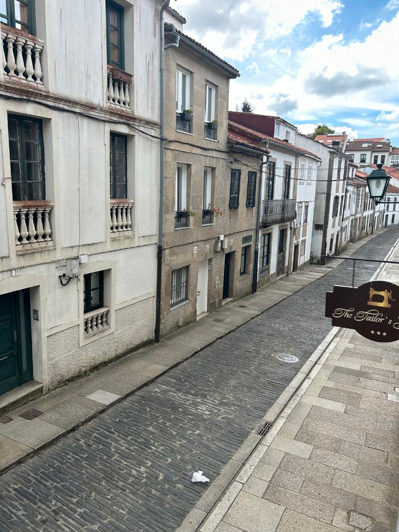 Vista exterior de Pis de lloguer en Santiago de Compostela  amb Moblat