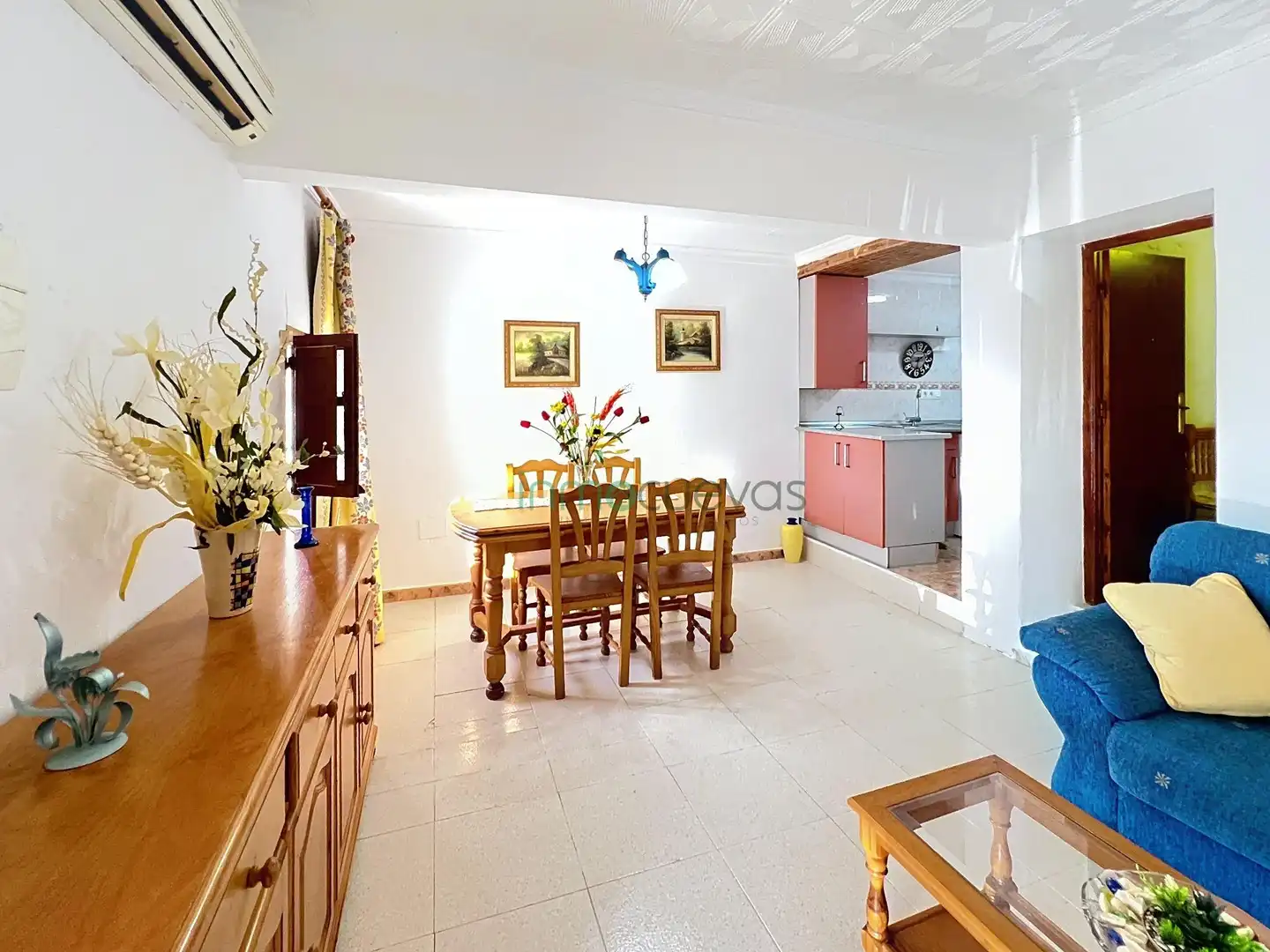 Esszimmer von Einfamilien-Reihenhaus zum Verkauf in Cuevas del Almanzora mit Privatgarten, Terrasse und Möbliert