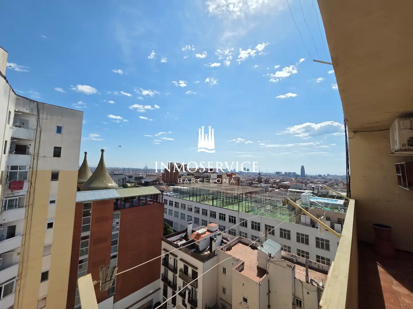 Pis en venda en Barcelona amb Terrassa i Balcó