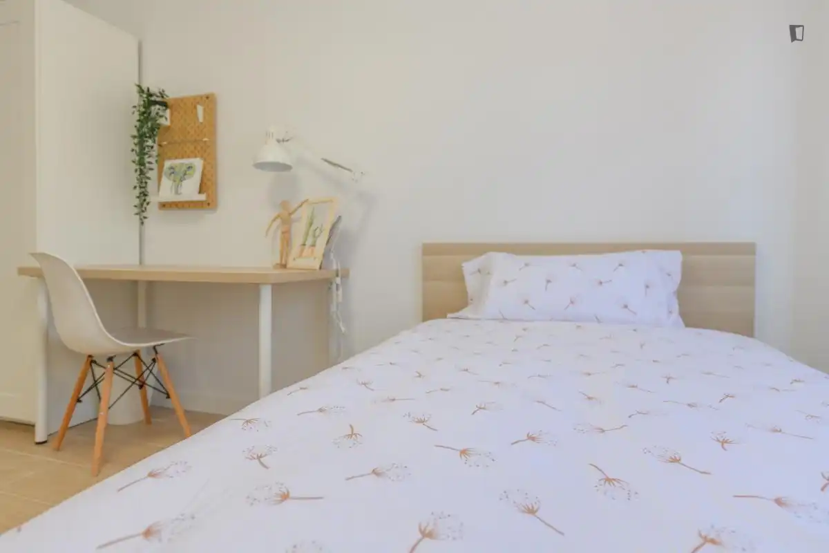 Habitación de Apartamento para compartir en Universidad