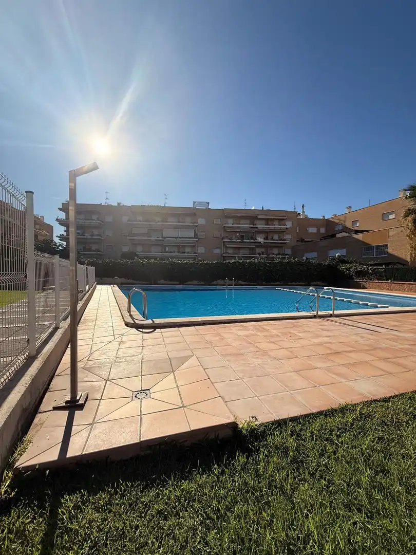 Piscina de Piso en venta en Cunit con Aire acondicionado, Calefacción y Terraza