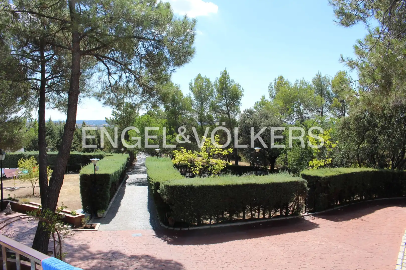 Casa o chalet en venta en Cabanillas de la Sierra con Calefacción, Jardín privado y Piscina
