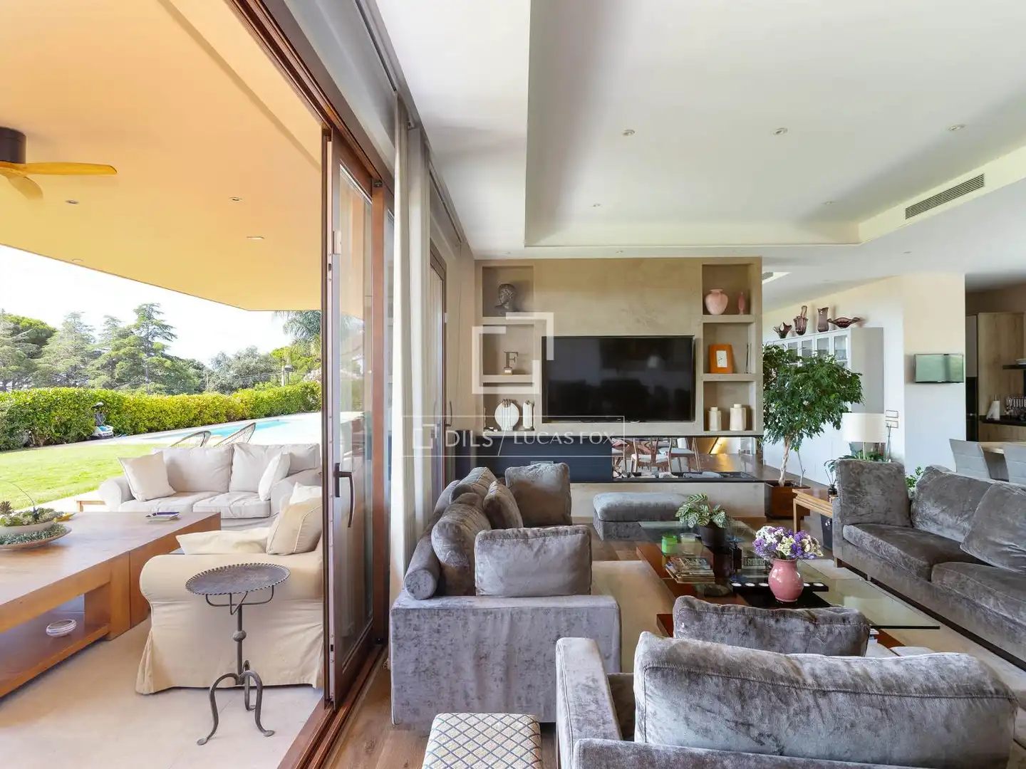 Sala de estar de Casa o chalet en venta en Sant Vicenç de Montalt con Aire acondicionado, Calefacción y Jardín privado