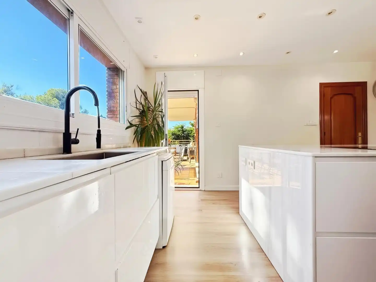 Kitchen of Houses for sale in Castelldefels  with Air Conditioner, Heating and Private garden