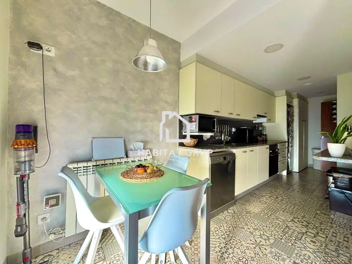 Kitchen of Flat for sale in Riudellots de la Selva  with Air Conditioner, Heating and Private garden