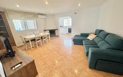 Living room of House or chalet for sale in Orihuela  with Air Conditioner, Heating and Private garden